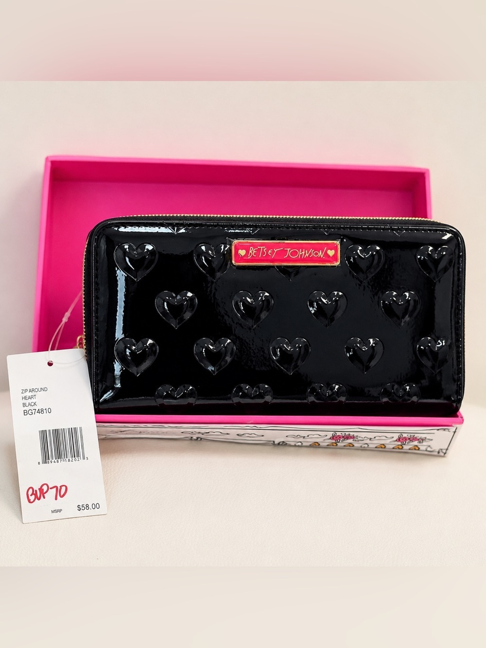 Betsey Johnson Black Patent Heart Zip Around Wallet NWT Y2K Glam